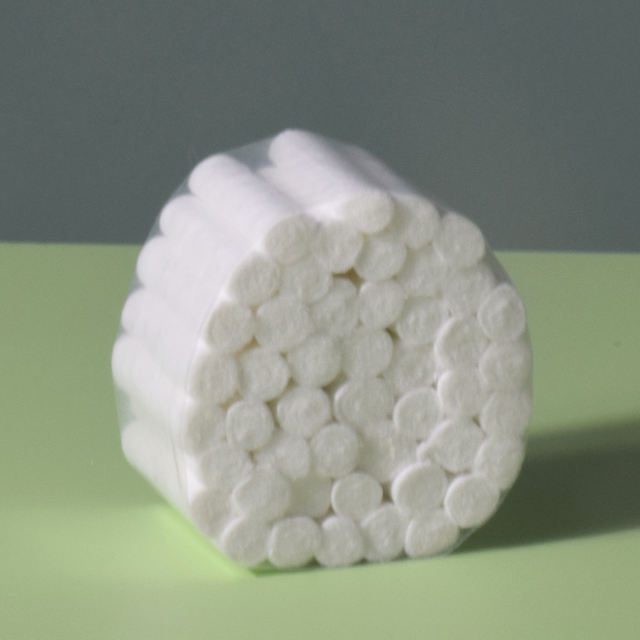 Dental cotton roll dispenser